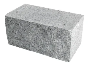 Kamień murowy granitowy cięto-łupany jasnoszary STRZEGOM (10x20x40)